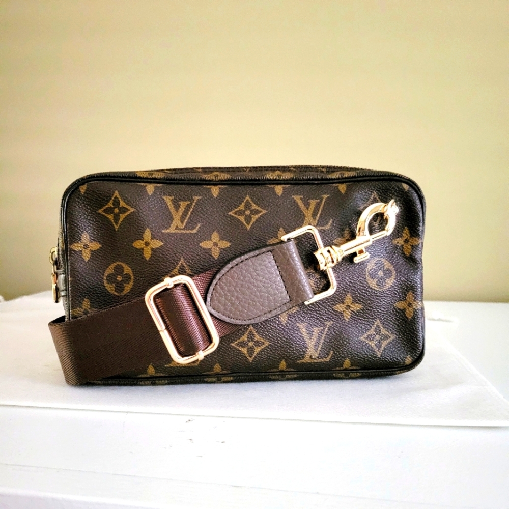 Louis Vuitton Brown Monogram Pochette Crossbody Bag